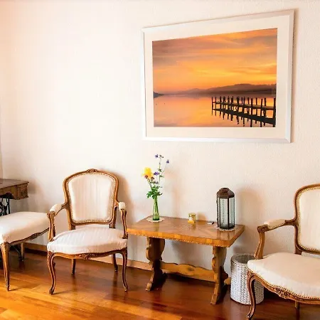 Mon Reve, Petit Dejeuner Bio, Jacuzzi Bed & Breakfast 3*