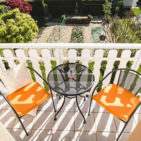 Mon Reve, Petit Dejeuner Bio, Jacuzzi B&B 3*