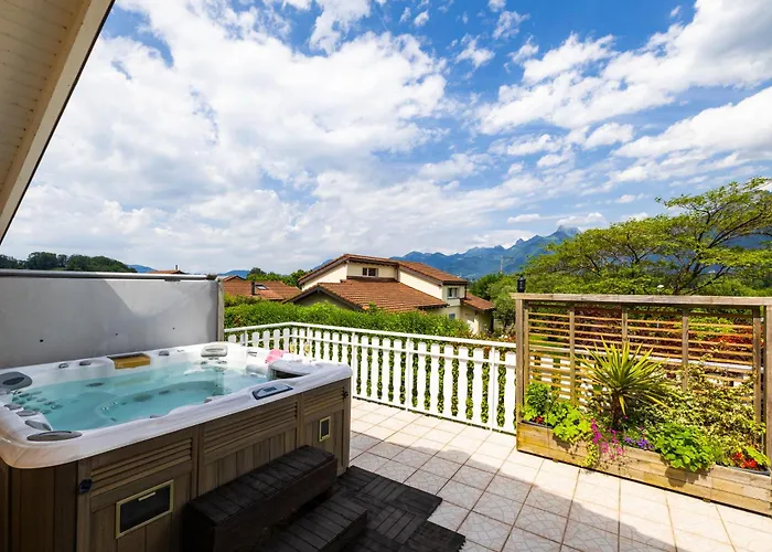 Mon Reve, Petit Dejeuner Bio, Jacuzzi B&B