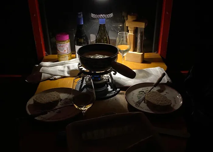 Mon Reve, Petit Dejeuner Bio, Jacuzzi Bed & Breakfast 3*