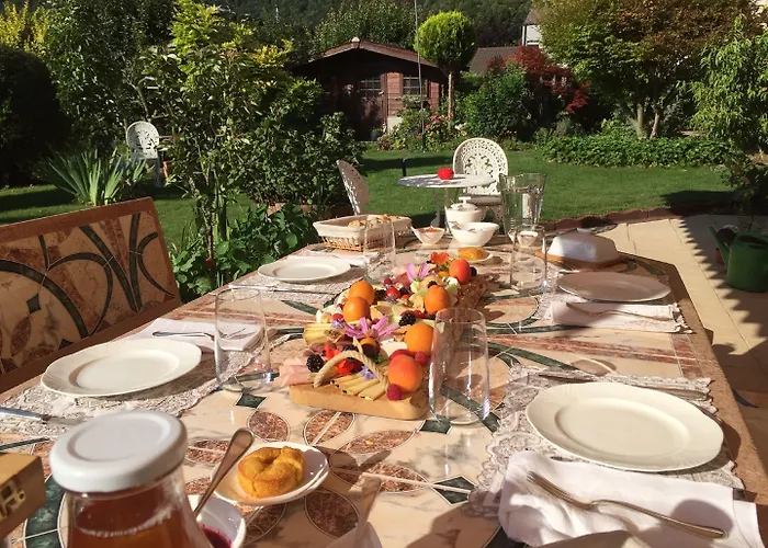 Mon Reve, Petit Dejeuner Bio, Jacuzzi Bed & Breakfast Les Evouettes