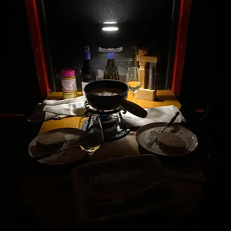 Mon Reve, Petit Dejeuner Bio, Jacuzzi 住宿加早餐酒店 3*